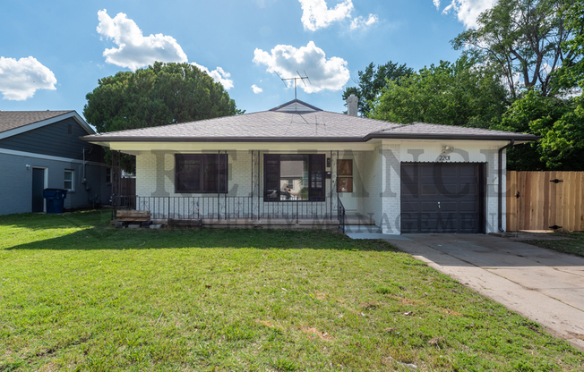 2201 S GLENDALE