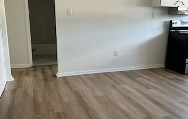 2 beds, 1 bath, 850 sqft, $895, Unit Apt. 21