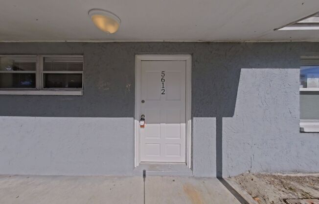 Unique 4/2 with In-law Apartment