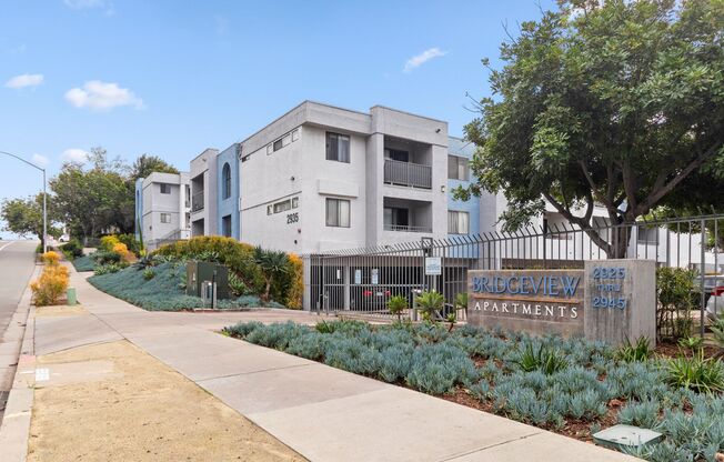 Bridgeview Apartments