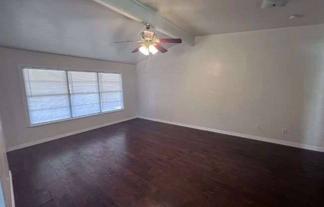 703 E FORMOSA BLVD