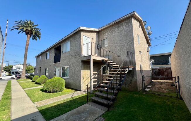 925 Loma