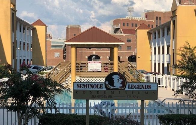 AVAILABLE FALL 2025  - Condo FSU Downtown - Close to Colleges