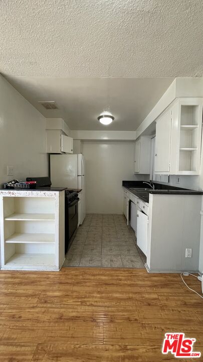 1 bed, 1 bath, 770 sqft, $2,050, Unit 1