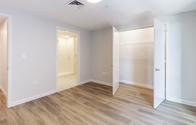2 beds, 2 baths, 1,047 sqft, $5,320, Unit 626