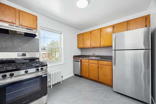 3228 47 ST