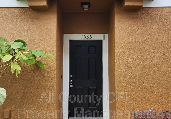 1535 BROKEN OAK DR