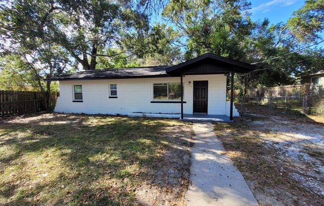 925 N K St Pensacola, FL 32501 MOVE IN SPECIAL!! $250 off 1st Months Rent!!!