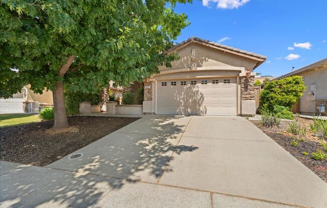 312 Lone Spur Dr