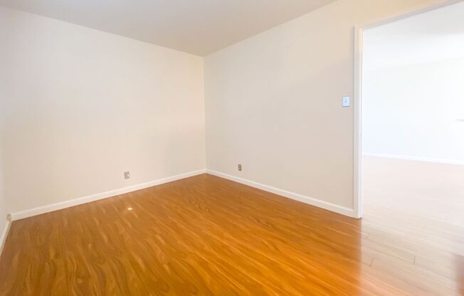 1 bed, 1 bath, $1,995, Unit 07