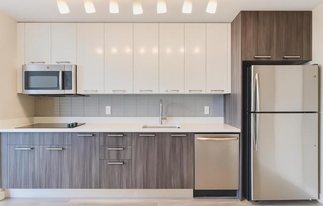 Studio, 1 bath, 507 sqft, $3,105, Unit 14F