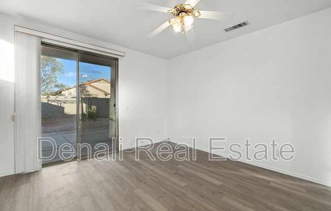 8815 N 66 AVE