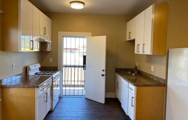 864 34th Street - 1196