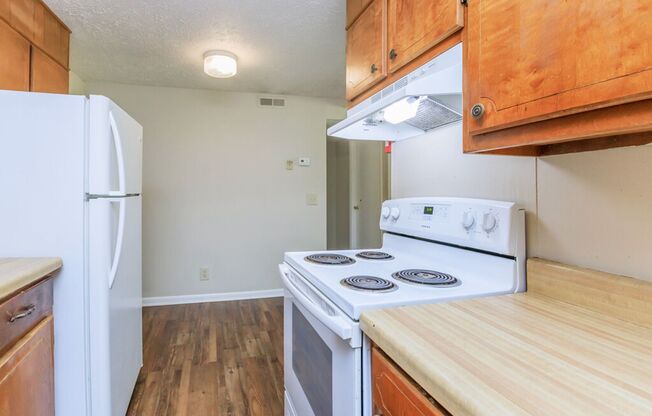 2 beds, 1 bath, 650 sqft, $950, Unit D6