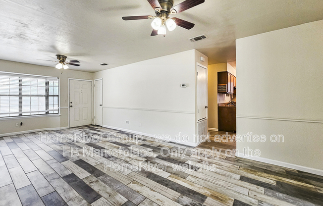 305 VIVIAN DR