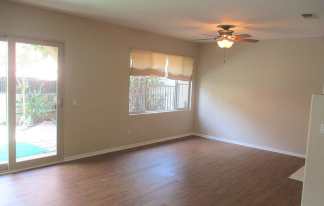 Beautiful  Escala Townhome  in Resort Style Coummunity