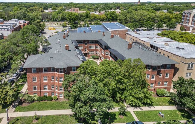 Hinman Court Condos