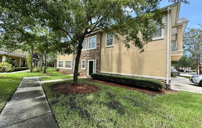 2 Story 3BR/2.5BA Luxury Condo w/ Garage (FREE WATER, SEWER, BASIC INTERNET & CABLE INCLUDED IN RENT)