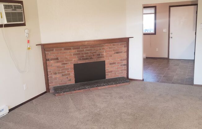 603-609 E. Kiernan Ave