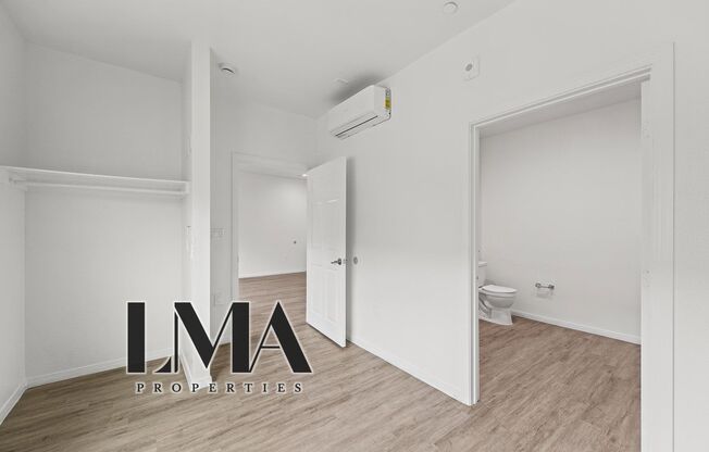 Studio, 1 bath, 500 sqft, $1,238, Unit 206