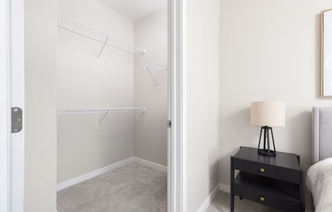 2 beds, 2 baths, 1,070 sqft, $1,365, Unit 226