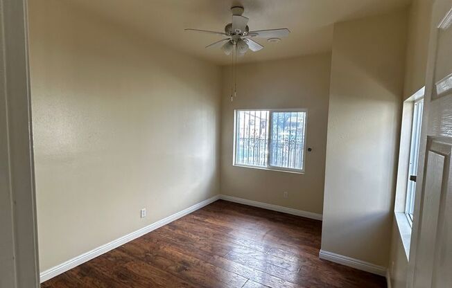 Welcome to 750 E 40th Pl