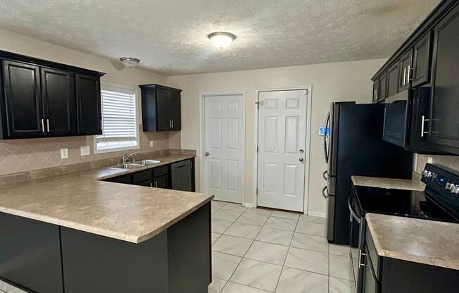 3 beds, 2 baths, $1,800