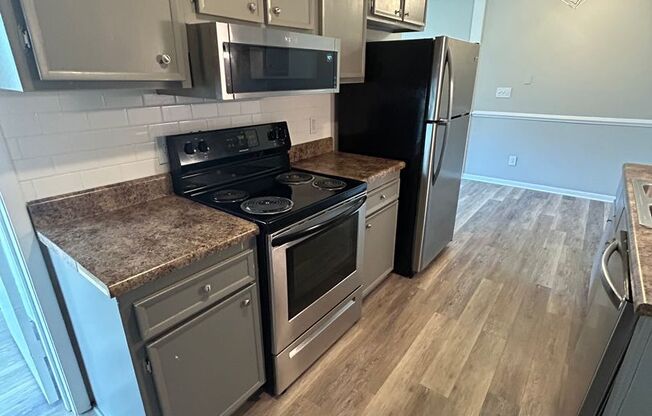 1 bed, 1 bath, 616 sqft, $850, Unit 41