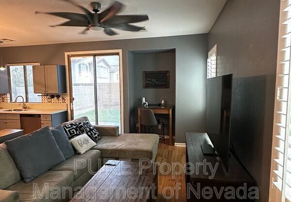 8304 STRAWBERRY SPG ST