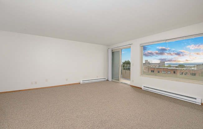 3 beds, 2 baths, 1,125 sqft, $2,995, Unit 510