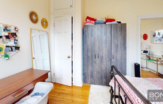 1 bed, 1 bath, $4,150, Unit 83