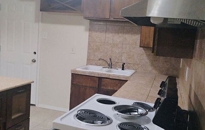 Beautiful 3 Bedroom 1.5 Bathroom in Mesquite!