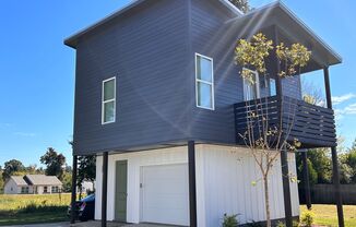 Cottages on 30th Avenue E