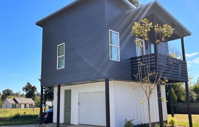 Cottages on 30th Avenue E