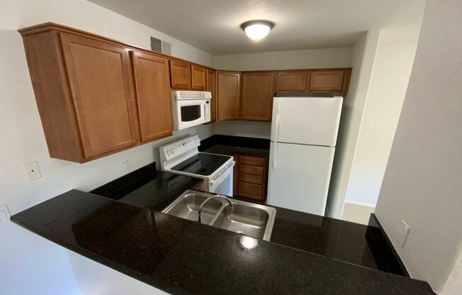 3 beds, 2 baths, $1,600