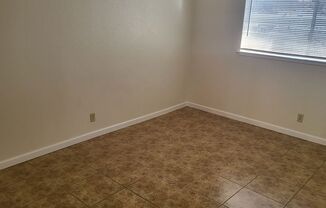 2 beds, 1 bath, 840 sqft, $1,600, Unit 205