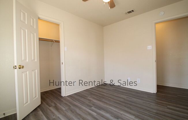 3 beds, 2 baths, $1,195