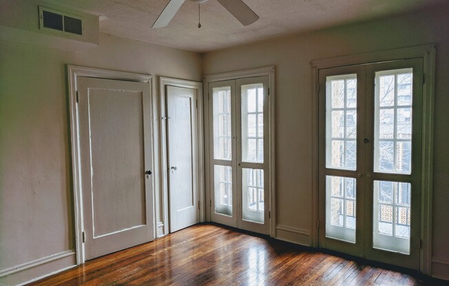 1 bed, 1 bath, $1,195, Unit Apt. 07