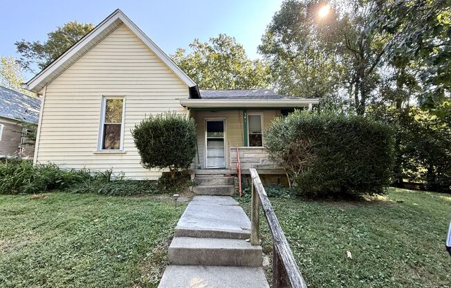 2 BEDROOM LOCATED IN PROSPECT HILL, AVAIL AUGUST 2026! $1,500 MONTHLY