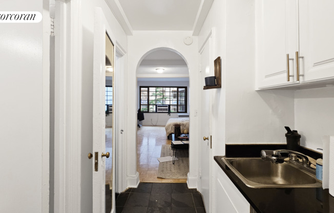 Studio, 1 bath, $2,950, Unit 604