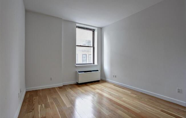 1 bed, 1 bath, $4,700, Unit 18P