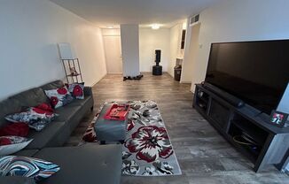 2 beds, 2 baths, $1,350, Unit 107