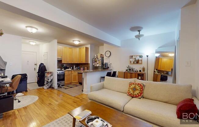 163 W 17th St #2B