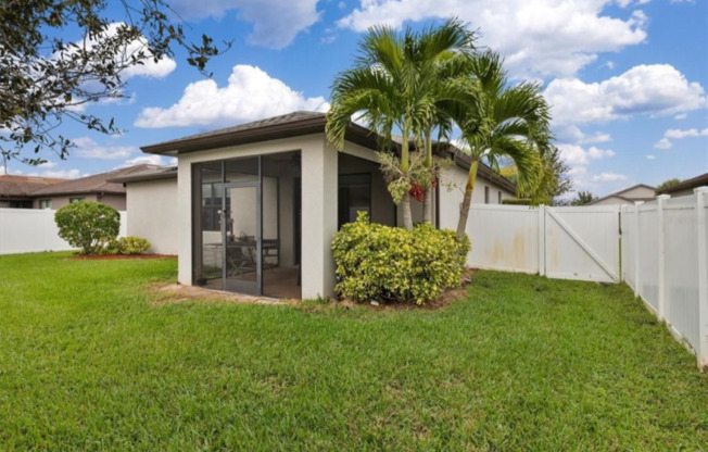2647 RUNNING OAK CT