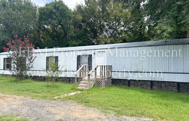 332 Stacks Road - Spacious 3 Bedroom, 2 Bathroom Home in Ennis, TX!