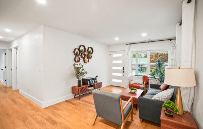 2915 3 ST