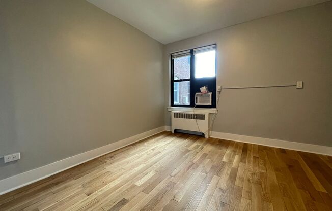 2 beds, 1 bath, 750 sqft, $2,199, Unit 5641 Hobart St. #B4