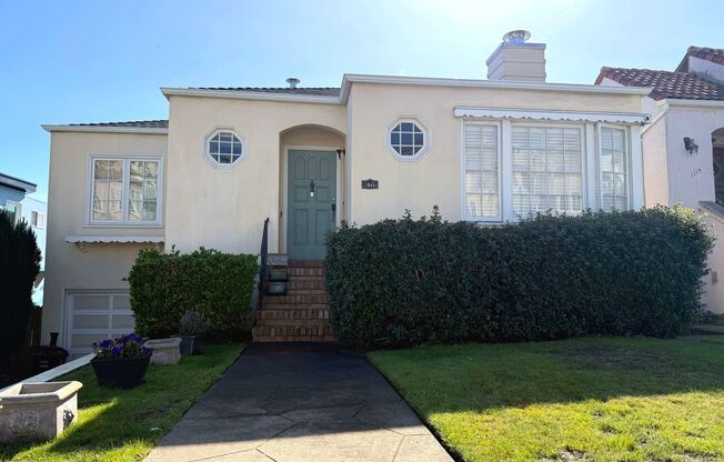 UPDATED BRIGHT 2000sf 4BR/2BA Monterey Heights Home LOTS of Natural Light AVAILABLE NOW