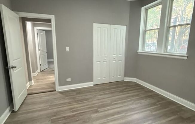 Charming Apartments in Rogers Park!