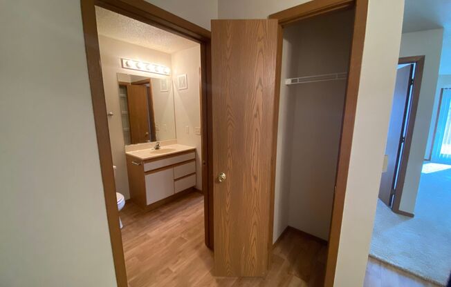 2 beds, 2 baths, 965 sqft, $1,400, Unit 104S